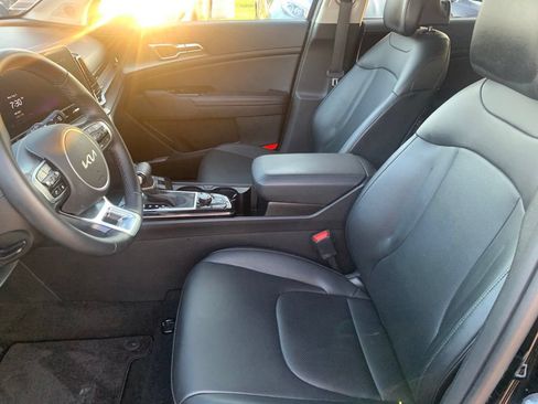 Used 2024 Kia Sportage EX AWD/4WD image 14