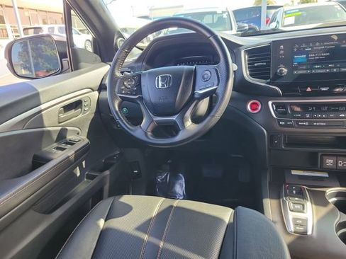 Certified 2023 Honda Passport TrailSport image 12