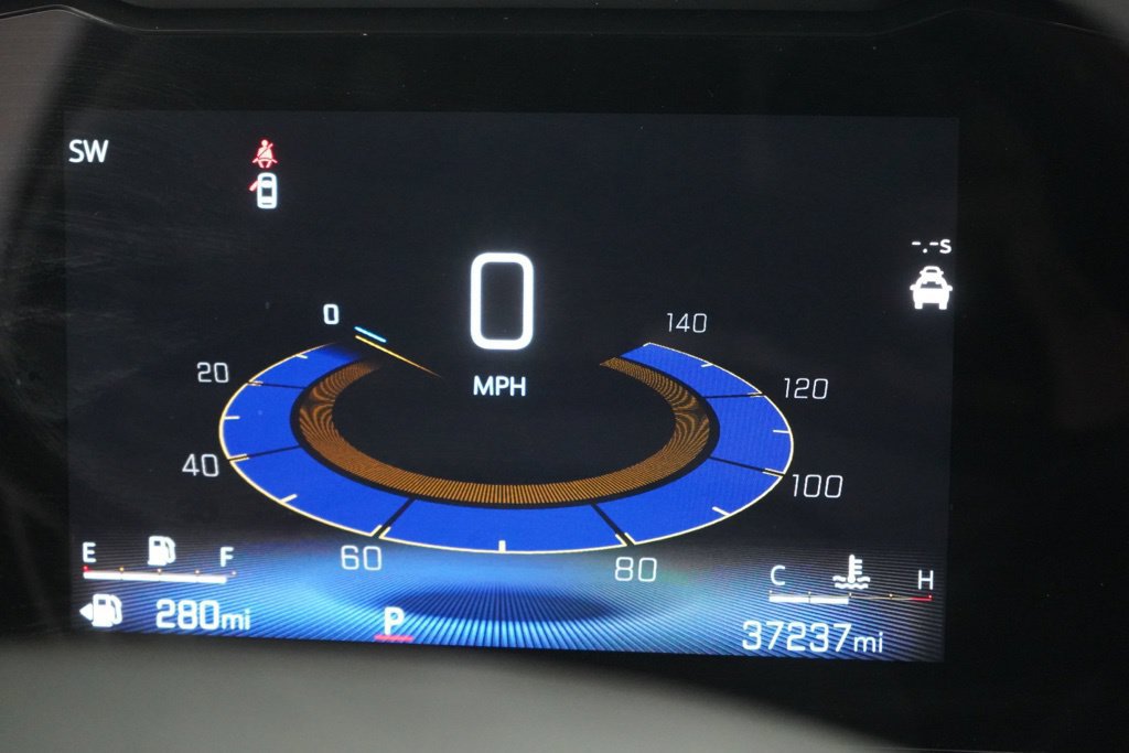 Used 2025 Chevrolet Trax LT FWD image 23