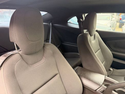 Used 2014 Chevrolet Camaro LT image 29