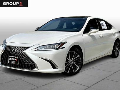 Certified 2022 Lexus ES 350 w/ Premium Package