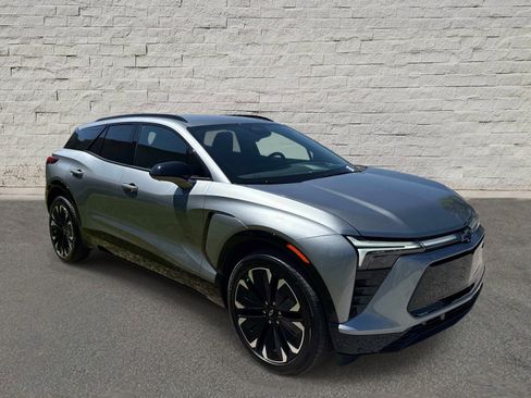 Used 2025 Chevrolet Blazer EV RS AWD/4WD image 7