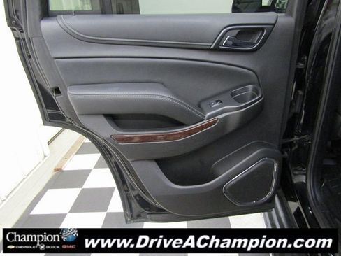 Used 2016 GMC Yukon SLE w/ HD Trailering Package image 13