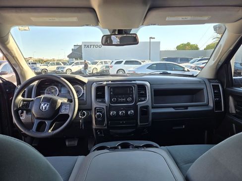 Used 2018 RAM 1500 Express image 16