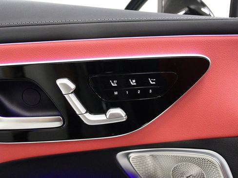 New 2025 Mercedes-Benz CLE 300 4MATIC Cabriolet image 17