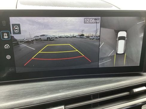 Used 2025 Hyundai Santa Fe Limited image 13