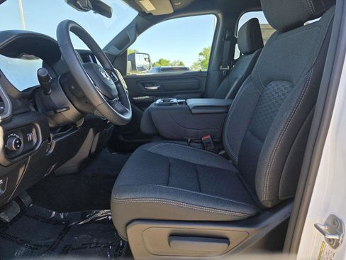 New 2026 RAM 1500 Tradesman AWD/4WD image 3