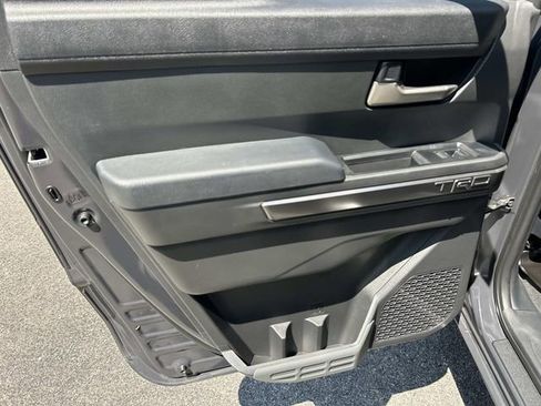Used 2024 Toyota Tacoma TRD Off-Road image 21