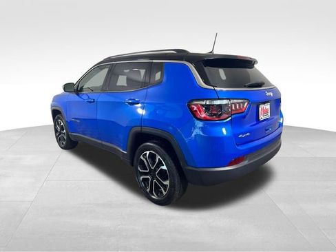 Used 2022 Jeep Compass Limited AWD/4WD image 4