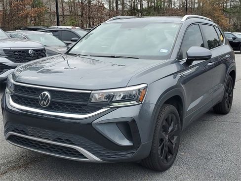 Used 2022 Volkswagen Taos SE image 31