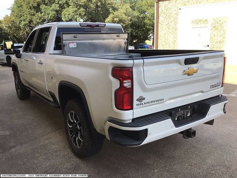 Used 2022 Chevrolet Silverado 2500 High Country w/ Z71 Off-Road Package AWD/4WD image 6