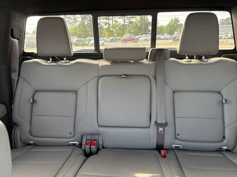 Used 2023 Chevrolet Silverado 1500 LT image 19