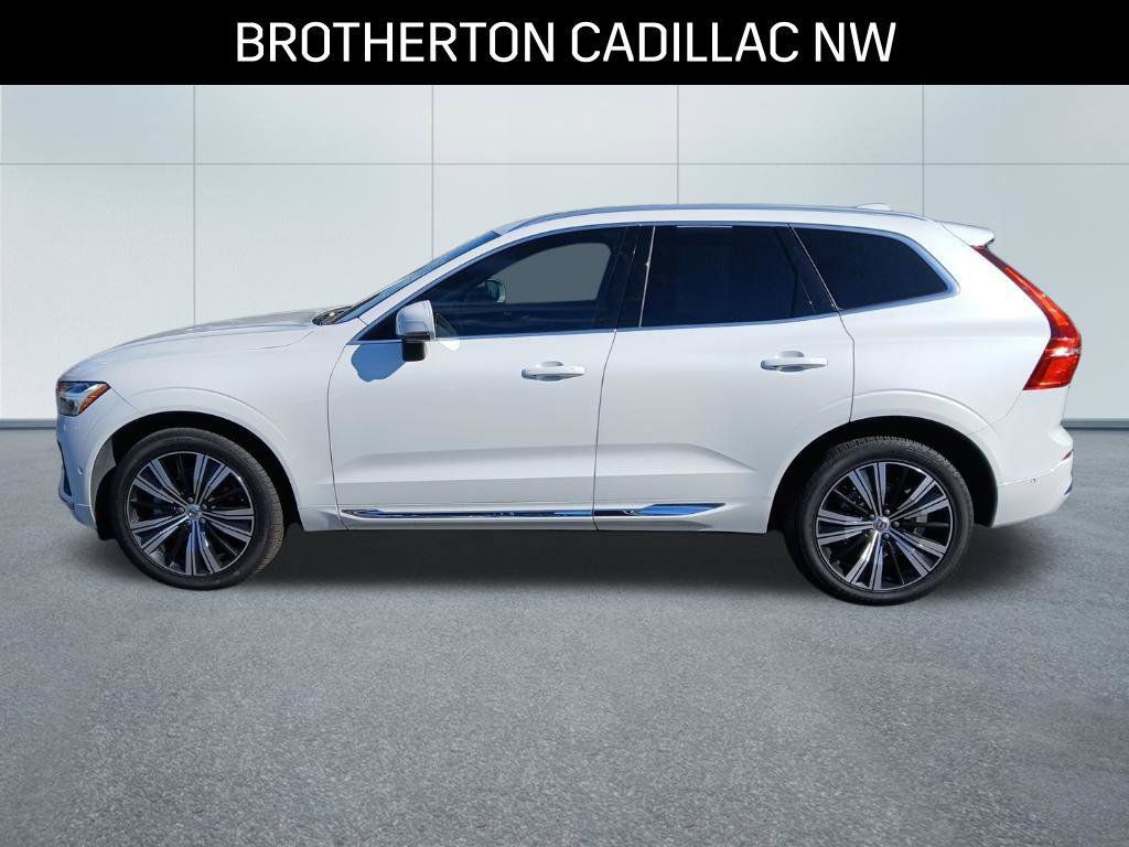 Used 2023 Volvo XC60 B5 Plus AWD/4WD image 2