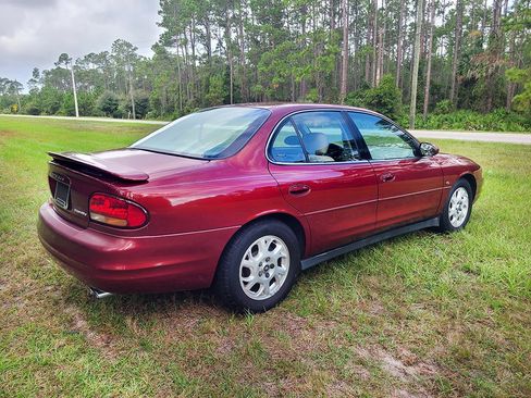 Used 2001 Oldsmobile Intrigue GL w/ Premium Leather Pkg image 4