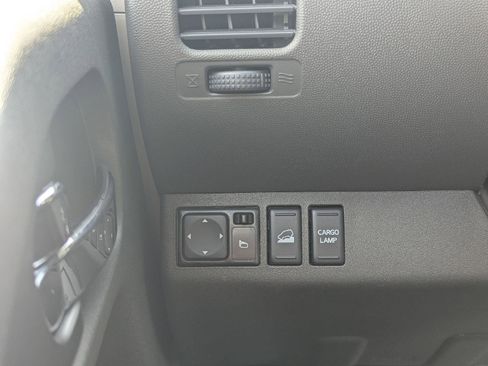 Used 2020 Nissan Frontier PRO-4X w/ Pro-4x Utility Package AWD/4WD image 34