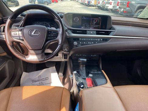 Used 2021 Lexus ES 250 w/ Premium Package AWD/4WD image 9