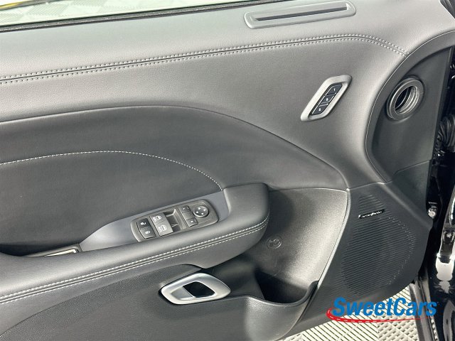 Used 2022 Dodge Challenger R/T Scat Pack RWD image 35