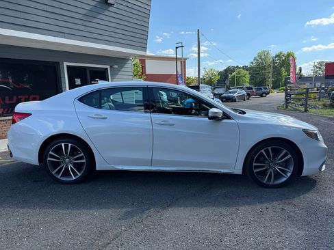 Used 2019 Acura TLX V6 SH-AWD w/ Technology Pkg image 4