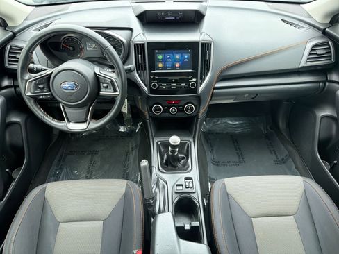 Used 2021 Subaru Crosstrek 2.0i Premium image 16