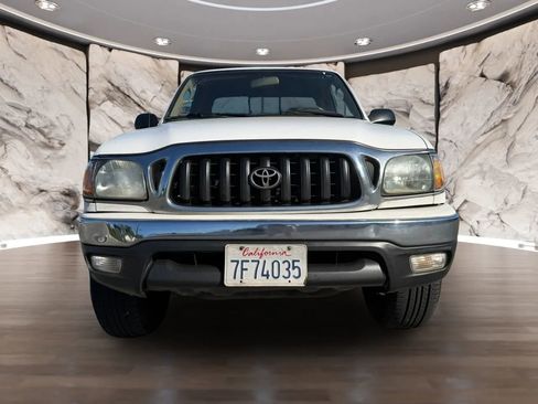 Used 2003 Toyota Tacoma PreRunner RWD image 2