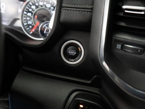 Used 2024 RAM 1500 Laramie image 29