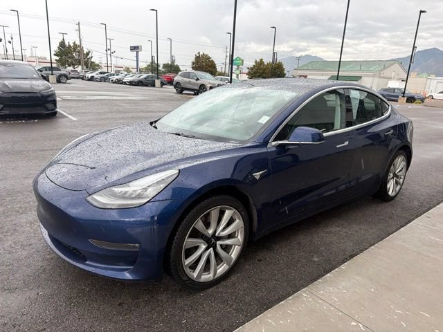 Used 2018 Tesla Model 3 Long Range RWD image 3