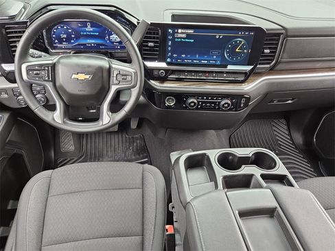 Certified 2024 Chevrolet Silverado 1500 LT image 5