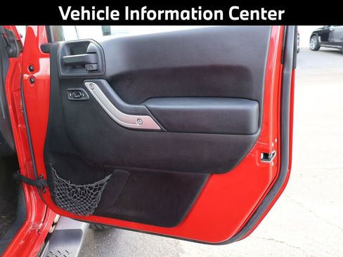 Used 2013 Jeep Wrangler Unlimited Sahara w/ Connectivity Group image 11