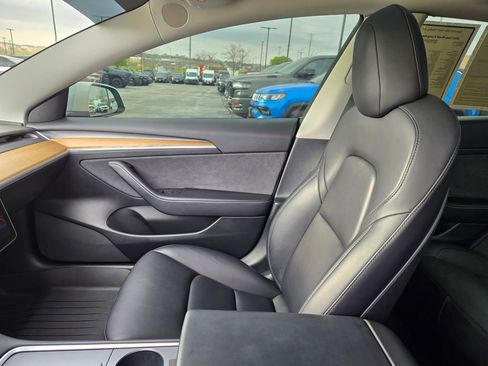 Used 2022 Tesla Model 3 Long Range image 22