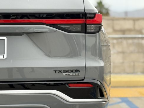 New 2026 Lexus TX 500h AWD image 9