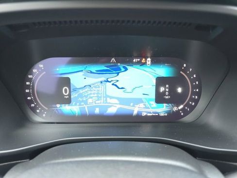 Certified 2024 Volvo XC40 B5 Plus w/ Climate Package image 32