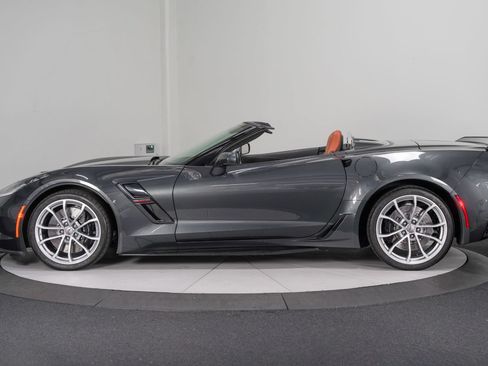 Used 2019 Chevrolet Corvette Grand Sport RWD image 9