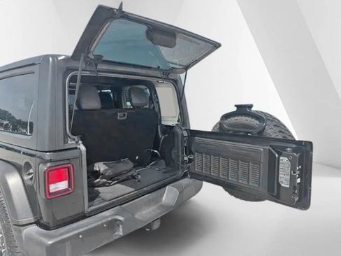 Used 2021 Jeep Wrangler Sport AWD/4WD image 26