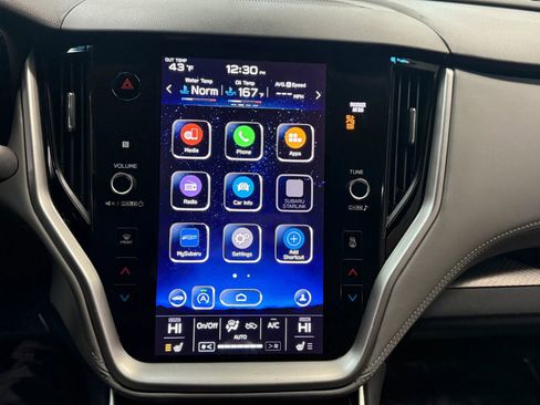 Used 2020 Subaru Outback Premium image 31