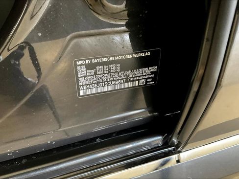 Used 2025 BMW i7 eDrive50 image 18