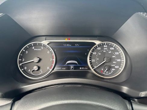 Used 2025 Nissan Sentra SV FWD image 14
