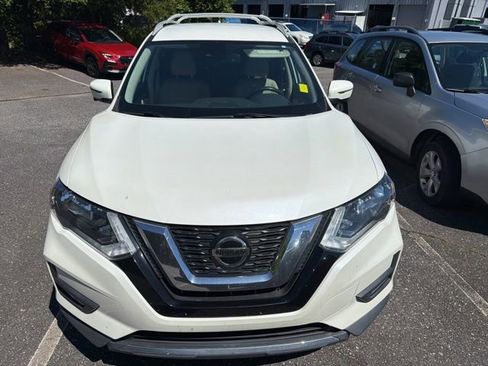 Used 2018 Nissan Rogue SL AWD/4WD image 2