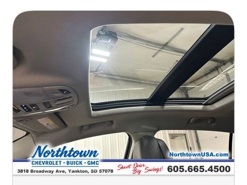 Used 2014 Buick LaCrosse Premium w/ Driver Confidence Package AWD/4WD image 22