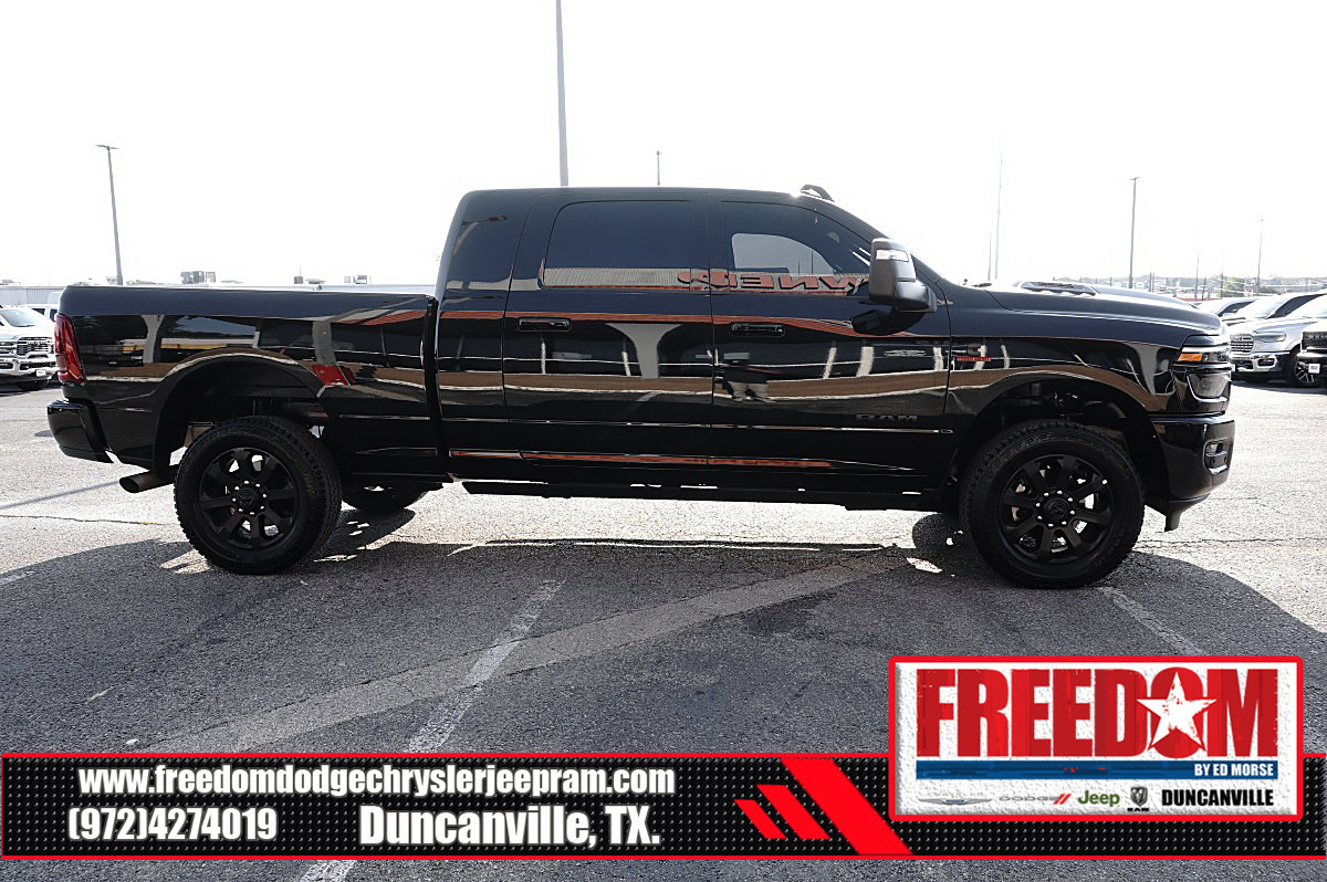 Used 2025 RAM 2500 Laramie AWD/4WD image 6