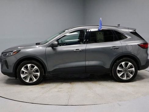 Certified 2025 Ford Escape Platinum image 10