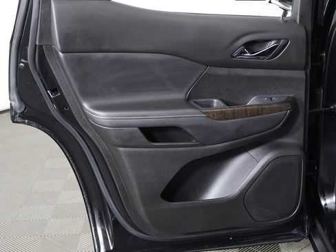 Used 2021 GMC Acadia Denali w/ Denali Technology Package image 31