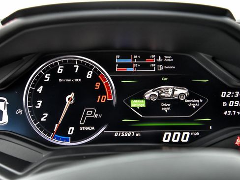 Used 2018 Lamborghini Huracan LP 580-2 image 27