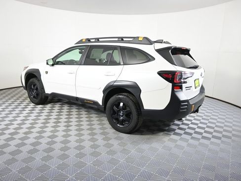 Used 2022 Subaru Outback Wilderness image 4