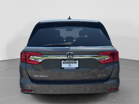 Used 2019 Honda Odyssey Elite image 4