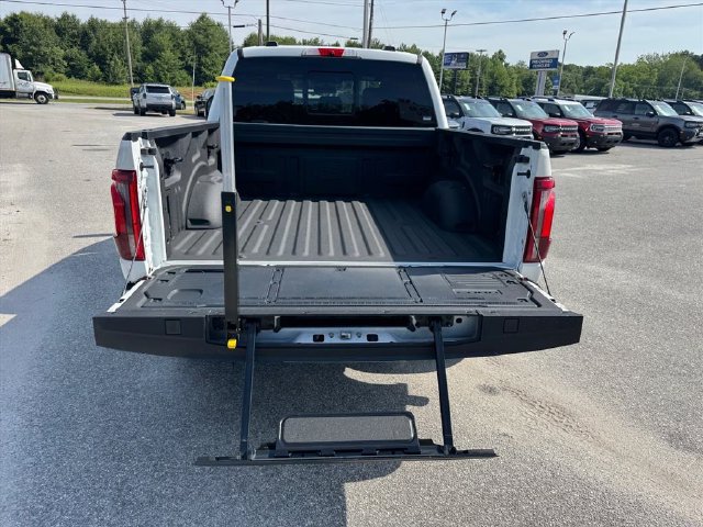 Used 2024 Ford F150 Platinum w/ FX4 Off-Road Package AWD/4WD image 11