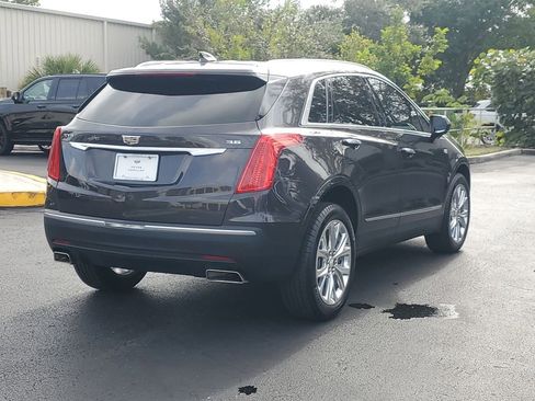Used 2017 Cadillac XT5 Luxury w/ Driver Awareness Package image 5