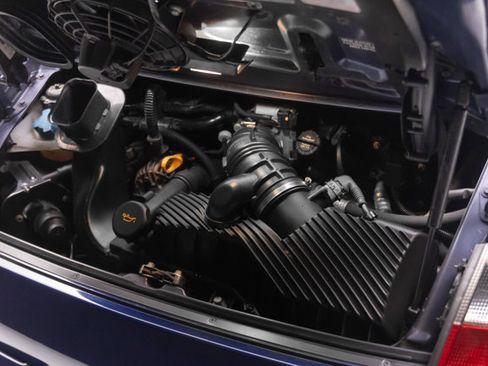 Used 2004 Porsche 911 Targa RWD image 41