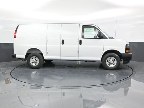 New 2025 Chevrolet Express 2500 w/ Driver Convenience Package RWD image 8
