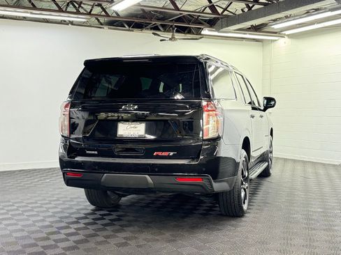 Used 2023 Chevrolet Suburban RST image 2