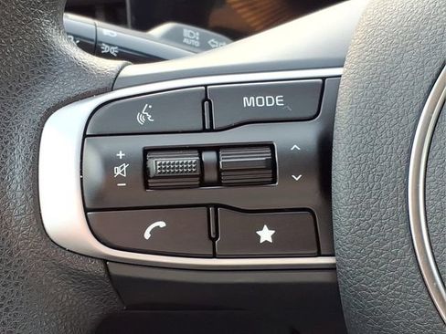Used 2025 Kia K5 LXS FWD image 27